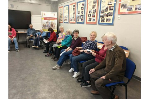 Trening pamięci i koncentracji seniorów na wesoło