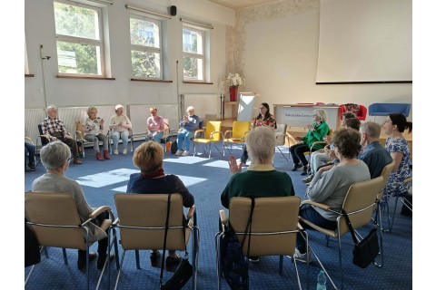 Trening pamięci i koncentracji seniorów na wesoło