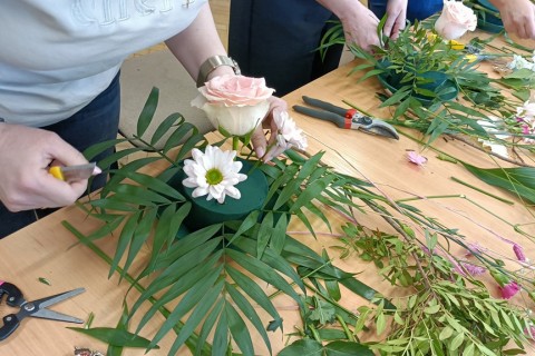 Warsztaty florystyczne dla dorosłych - Wiosenna kompozycja na stół