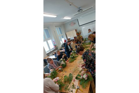 Warsztaty florystyczne dla dorosłych - Wiosenna kompozycja na stół