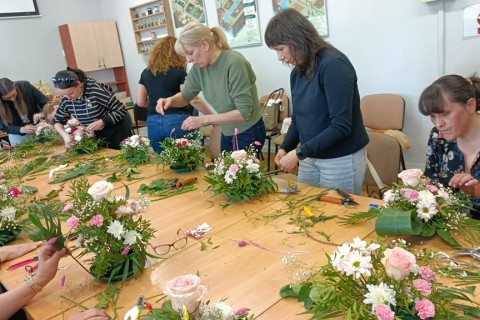 Warsztaty florystyczne dla dorosłych - Wiosenna kompozycja na stół