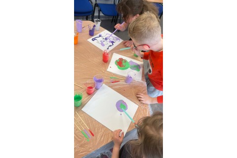 Warsztaty kreatywne dla dzieci od 10 lat - „Malowanie metodą Pouringu”