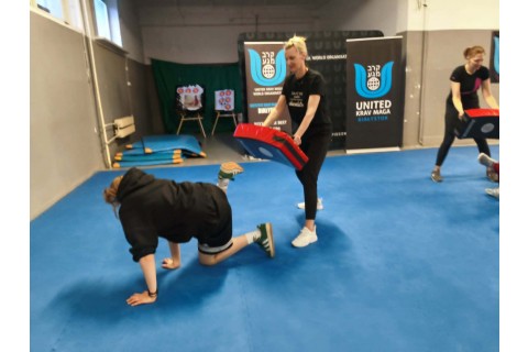 ZAJĘCIA SAMOOBRONY DLA KOBIET