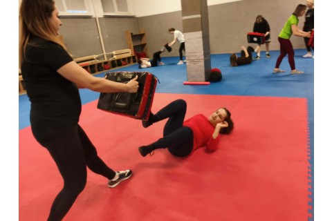 ZAJĘCIA SAMOOBRONY DLA KOBIET