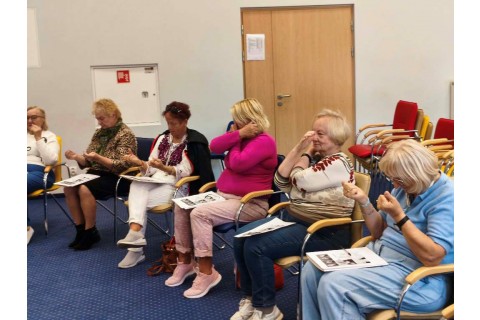Trening pamięci i koncentracji seniorów na wesoło