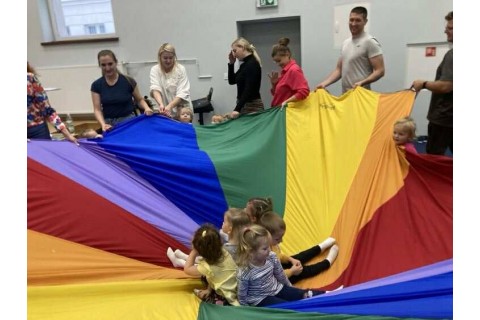 Zajęcia umuzykalniające dla rodziców z dziećmi w wieku 2-3 lata