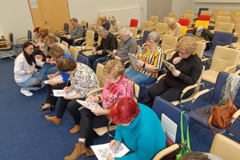 Ćwiczenia pamięci i koncentracji seniorów