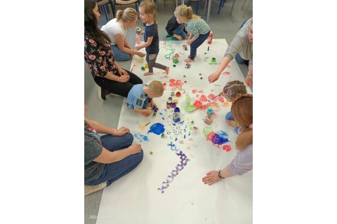 Bawmy się razem - zabawy sensoryczne dla rodziców i dzieci w wieku 3-5