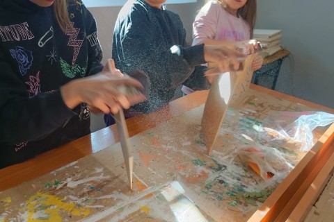 Warsztaty dla dzieci 10+ „Zabawy z drewnem”